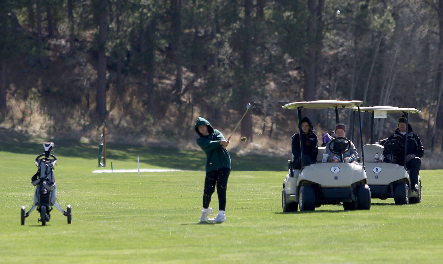 051022-golfc1.jpg